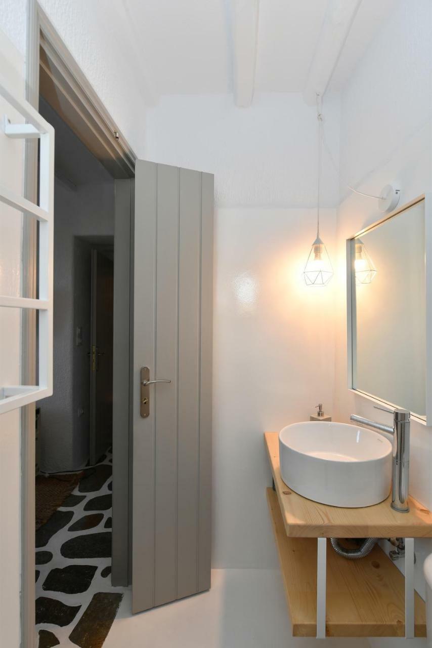 Santa Flora 3 Bedroom House A ParikiaaS Edge Parikia  Luaran gambar